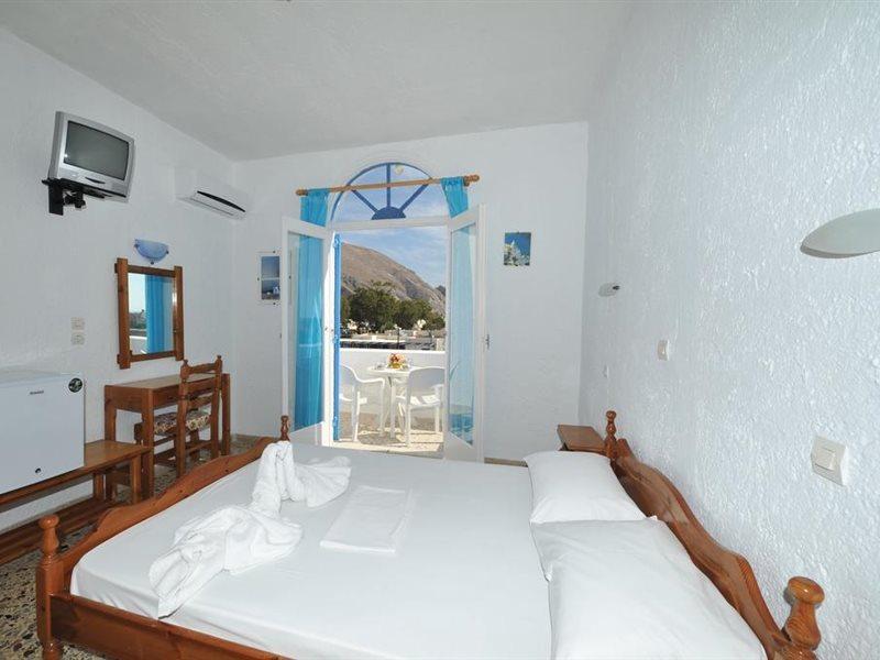 פריסה Santa Irini Hotel מראה חיצוני תמונה