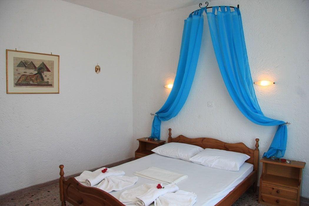 פריסה Santa Irini Hotel מראה חיצוני תמונה
