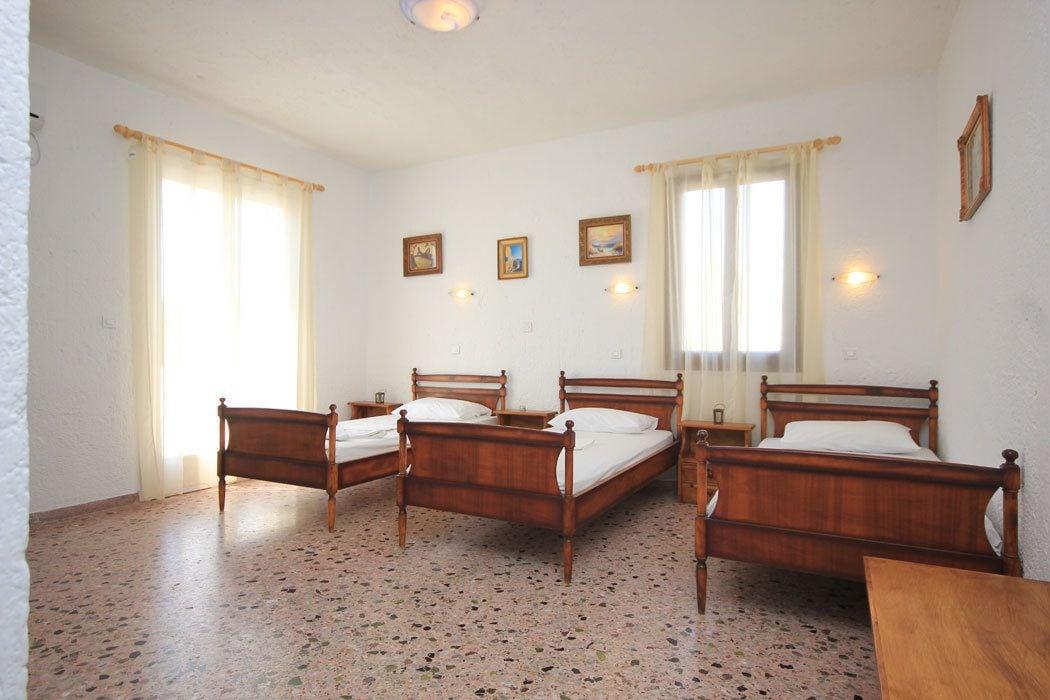 פריסה Santa Irini Hotel מראה חיצוני תמונה