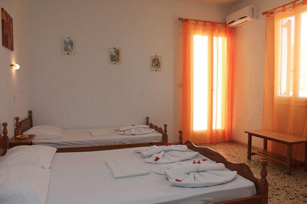 פריסה Santa Irini Hotel מראה חיצוני תמונה