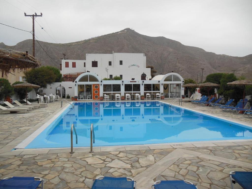 פריסה Santa Irini Hotel מראה חיצוני תמונה