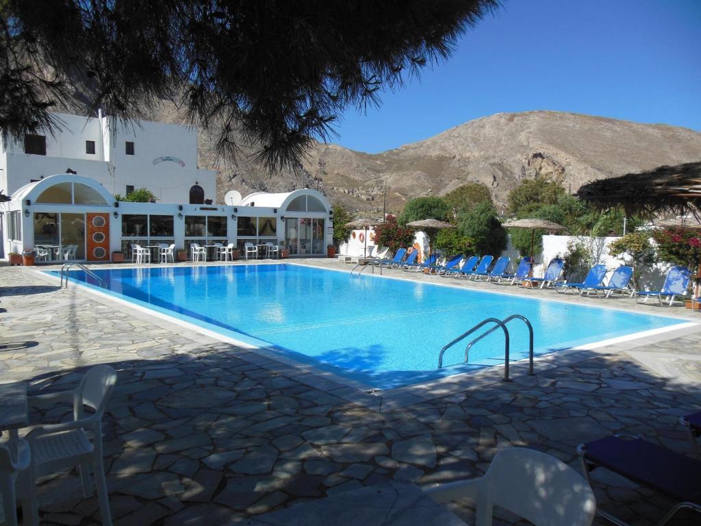 פריסה Santa Irini Hotel מראה חיצוני תמונה